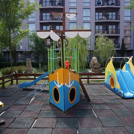 Хотел Rainbow 3 Club