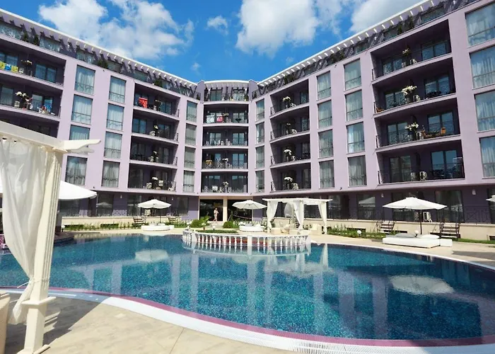 Hotel Rainbow 3 Club