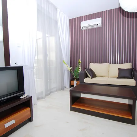 מלון Rainbow 3 Club