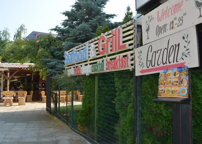 Ξενοδοχείο Rainbow 3 Club