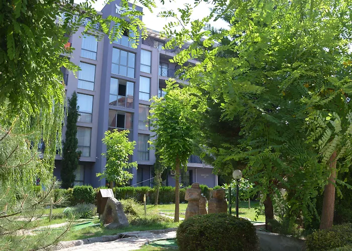 Ξενοδοχείο Rainbow 3 Club